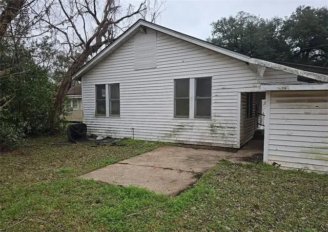 $10,000 | 2214 Alma Street, Alexandria, LA 71301