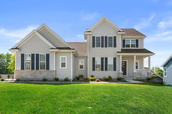 $984,900 | 7519 South 50th Court, Franklin, WI 53132