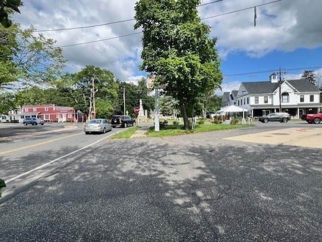 3 Springfield Street Wilbraham, MA 01095 - Photo 11 of 16