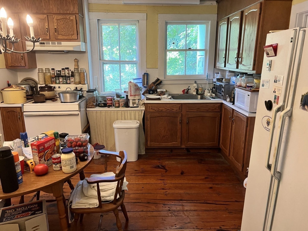 3 Springfield Street Wilbraham, MA 01095 - Photo 13 of 16