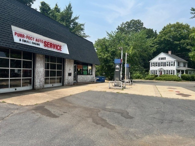 3 Springfield Street Wilbraham, MA 01095 - Photo 10 of 16