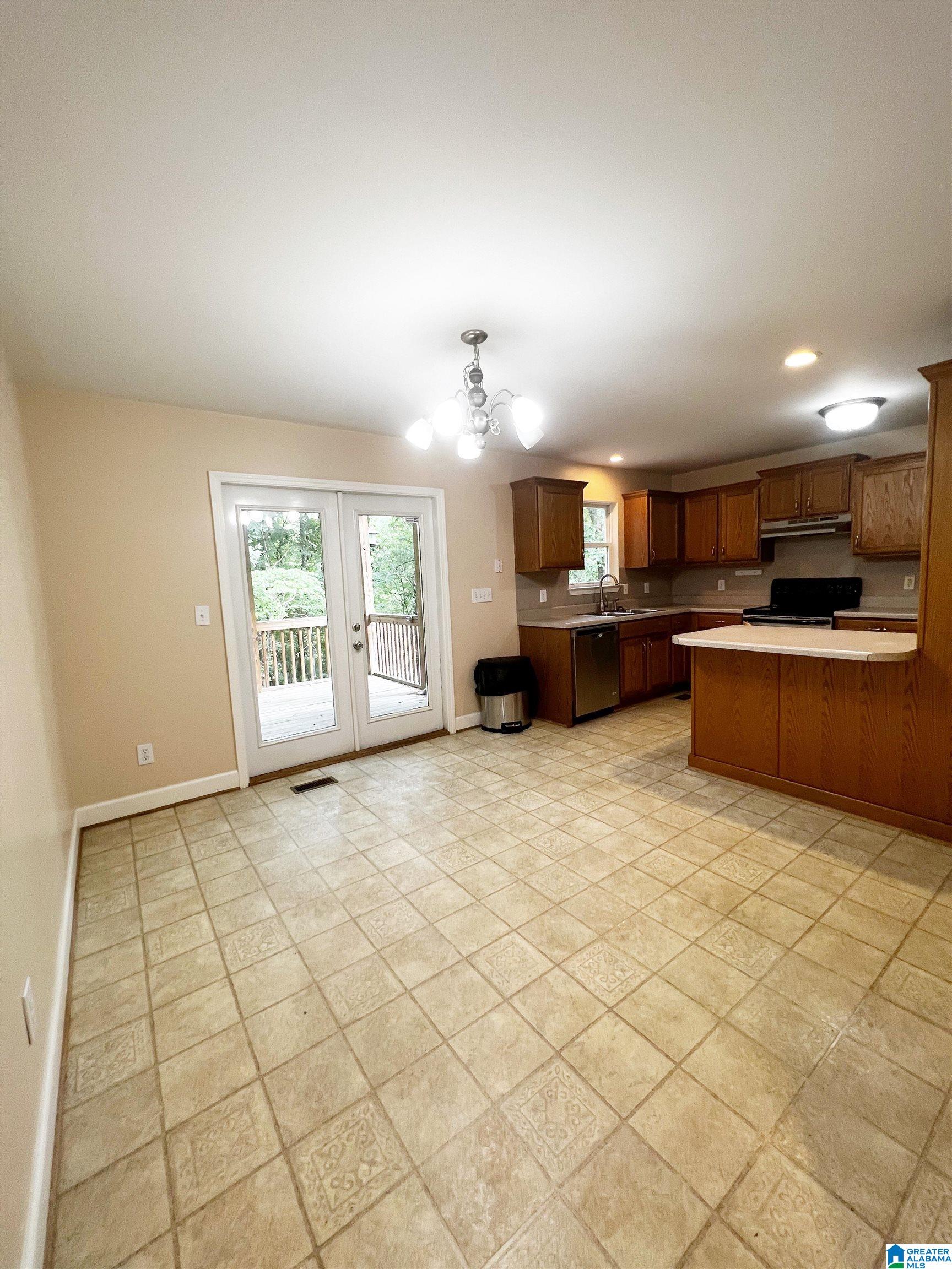 1041 Kitty Branch Road Bessemer, AL 35023 - Photo 12 of 32