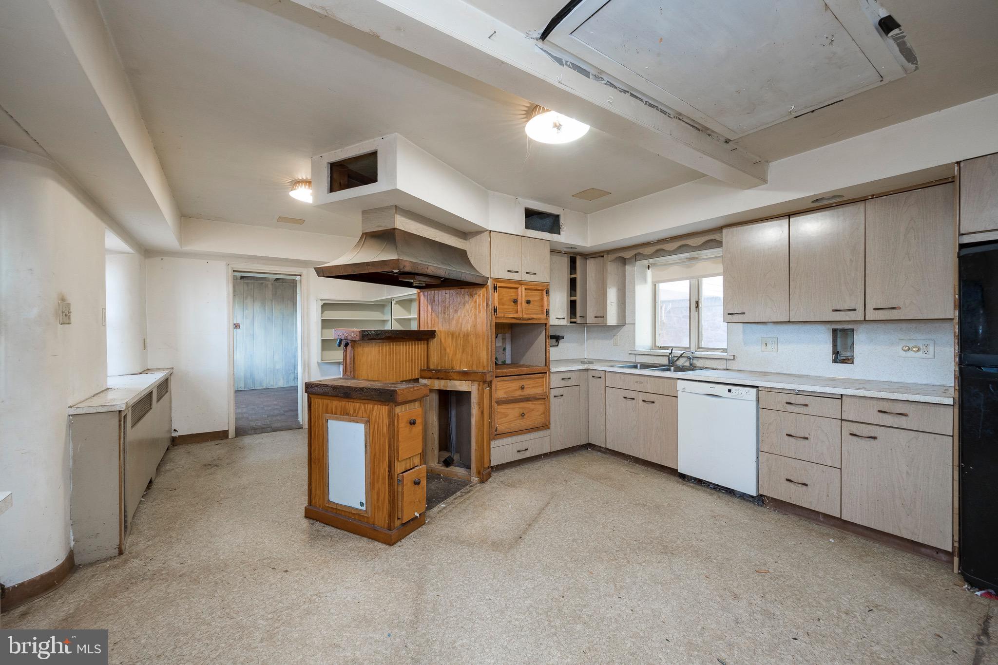 781 Temple Road Pottstown, PA 19465 - Photo 4 of 26 Gallery Image 4