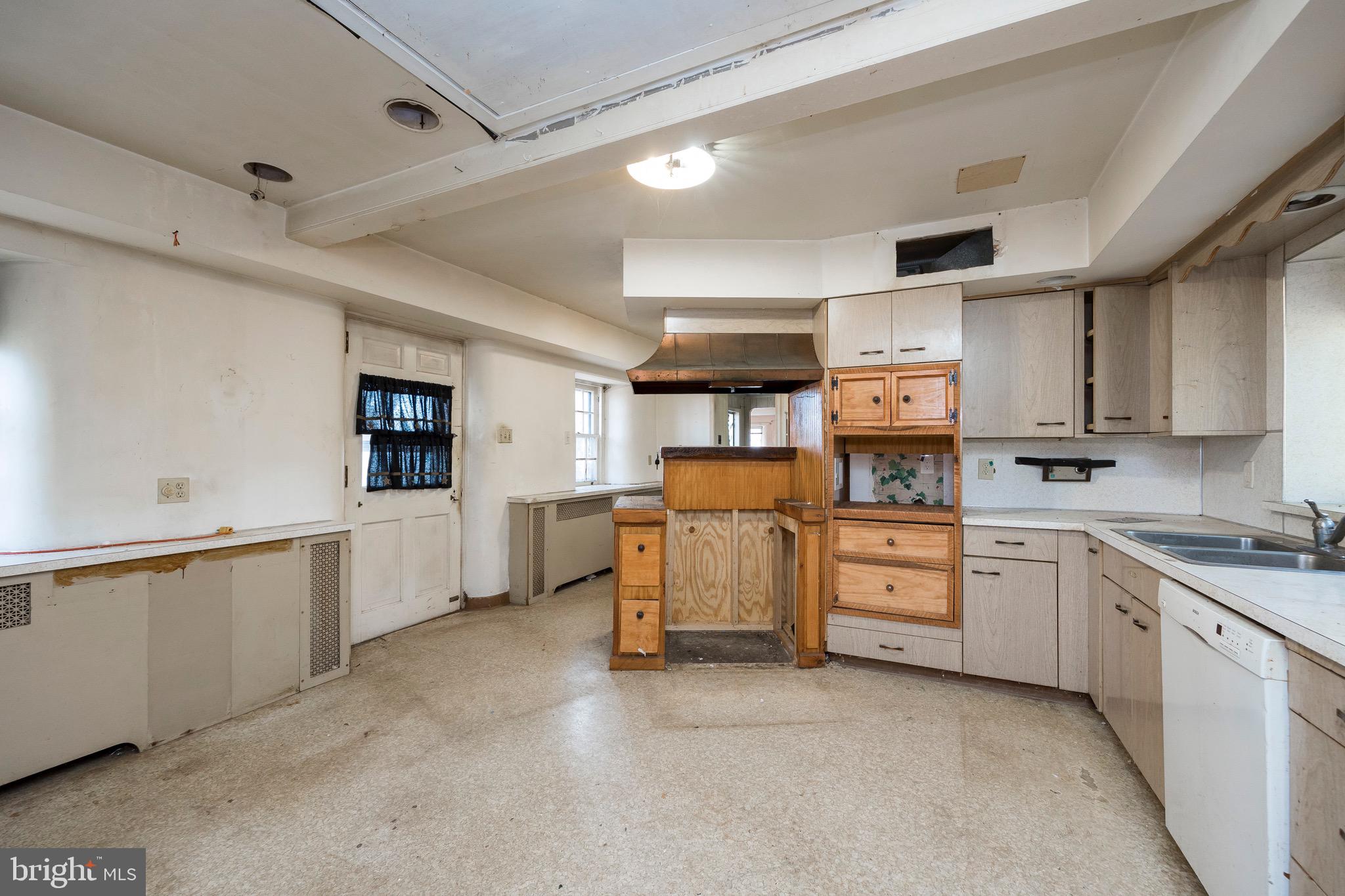 781 Temple Road Pottstown, PA 19465 - Photo 5 of 26 Gallery Image 5