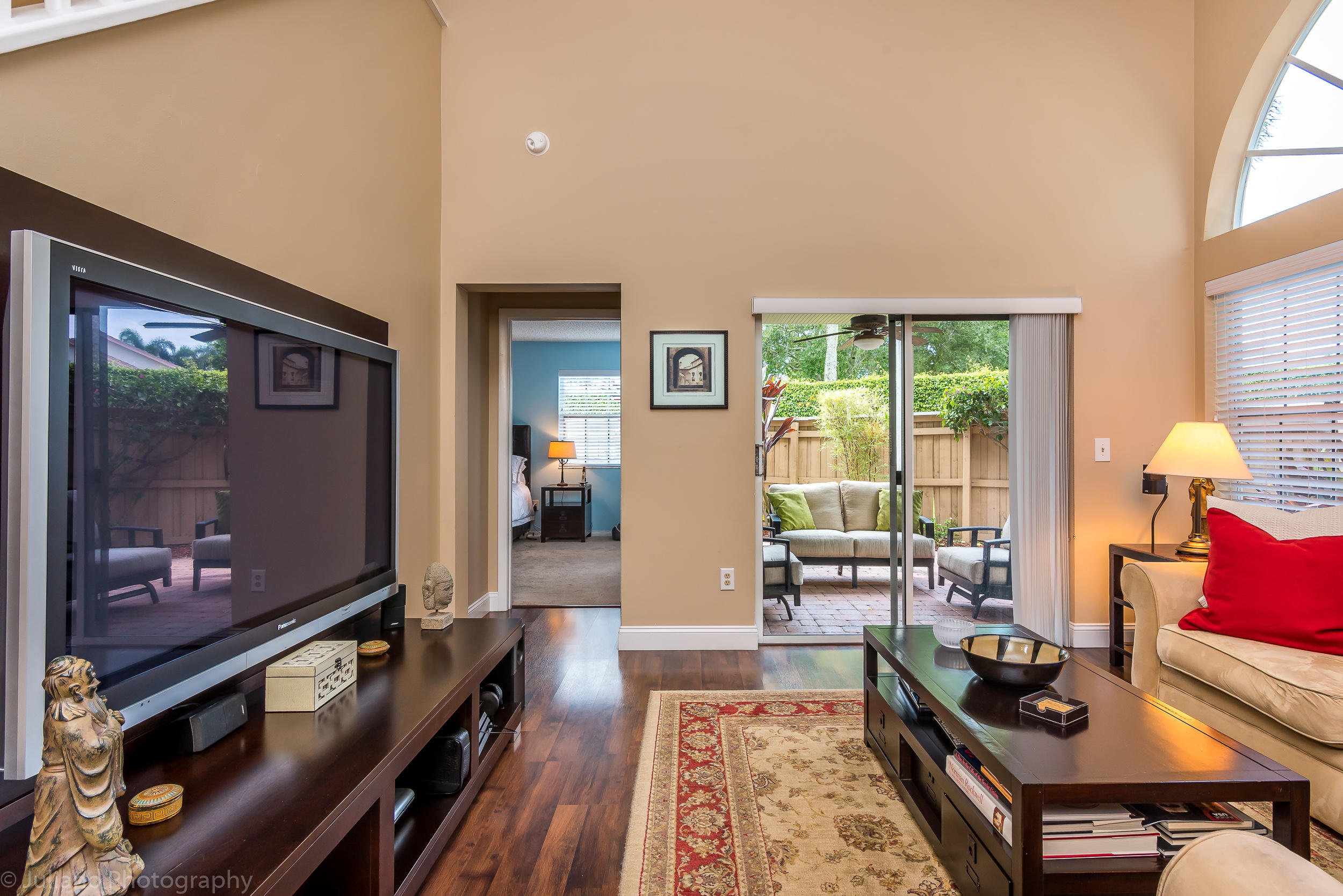 5100 Coronado Ridge Boca Raton, FL 33431 - Photo 6 of 26 Living Room