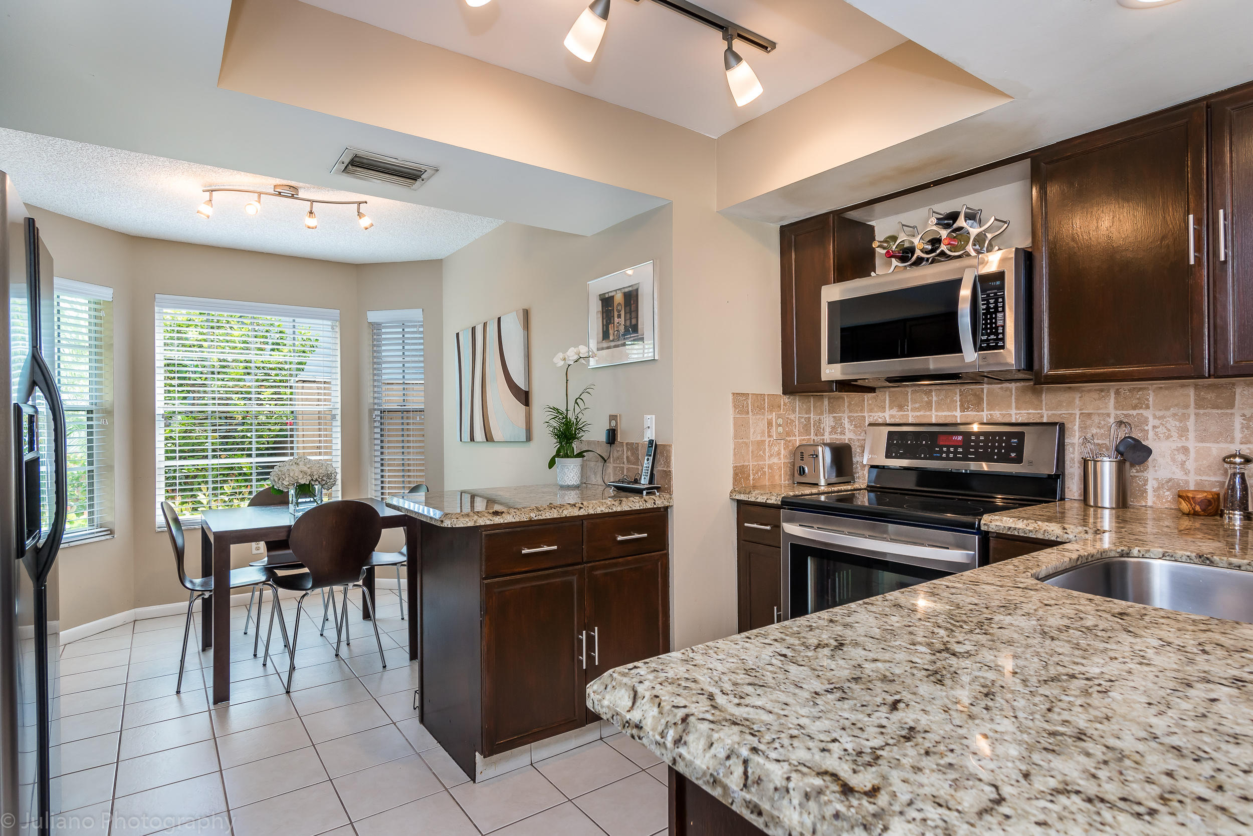 5100 Coronado Ridge Boca Raton, FL 33431 - Photo 8 of 26 Kitchen