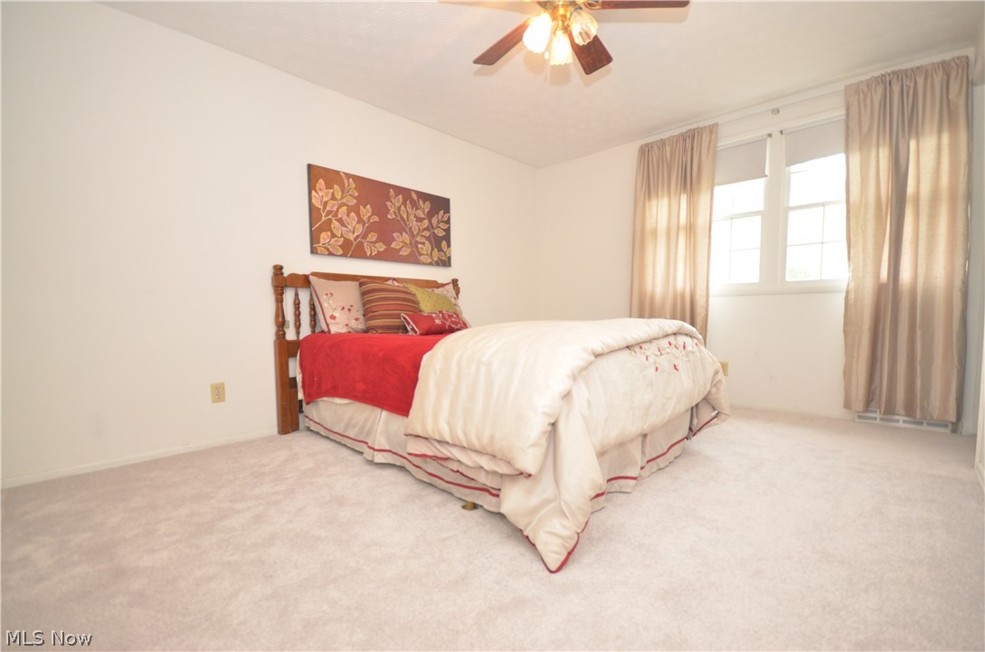 4264 Hile Road Stow, OH 44224 - Photo 12 of 34 Gallery Image 12