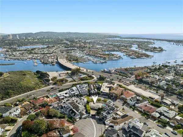 $5,495,000 | 101 Kings Place, Newport Beach, CA 92663