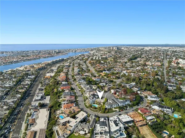 $5,495,000 | 101 Kings Place, Newport Beach, CA 92663