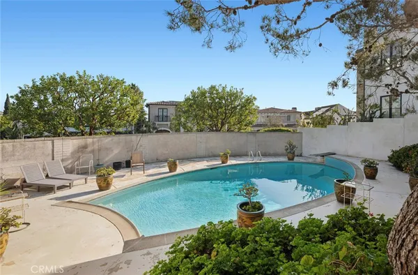 $5,495,000 | 101 Kings Place, Newport Beach, CA 92663