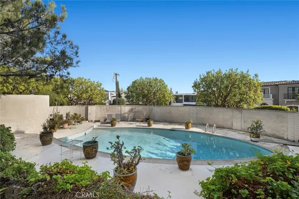 $5,495,000 | 101 Kings Place, Newport Beach, CA 92663