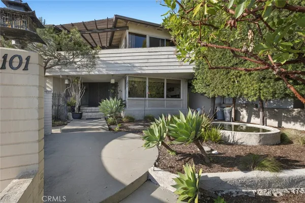 $5,495,000 | 101 Kings Place, Newport Beach, CA 92663