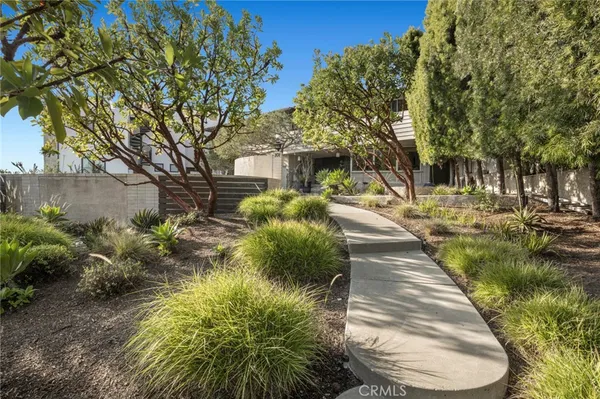 $5,495,000 | 101 Kings Place, Newport Beach, CA 92663