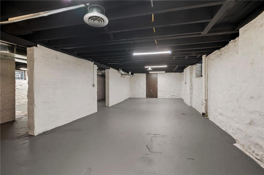 5563 Hampton Street Pittsburgh, PA 15206 - Photo 28 of 29 a view of empty room