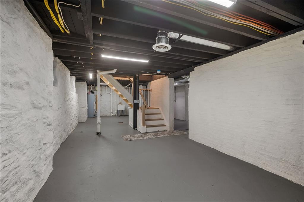 5563 Hampton Street Pittsburgh, PA 15206 - Photo 29 of 29 a view of an empty room