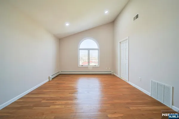 $4,300 | 2432 3rd Street, Unit B, Fort Lee, NJ 07024