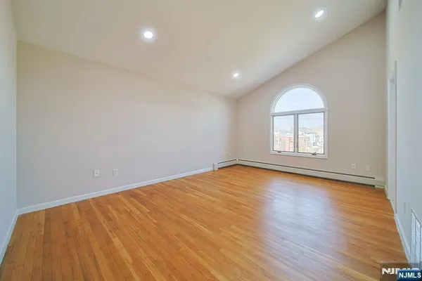 $4,300 | 2432 3rd Street, Unit B, Fort Lee, NJ 07024