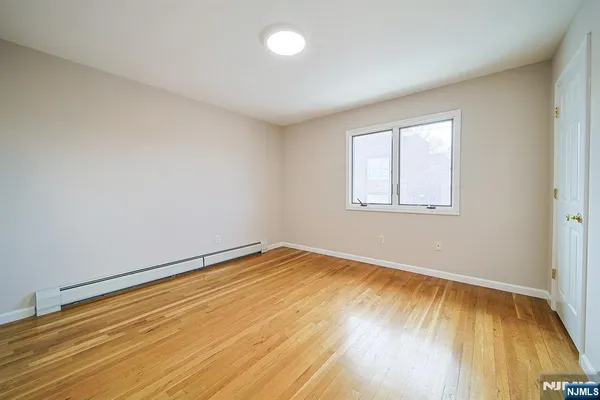 $4,300 | 2432 3rd Street, Unit B, Fort Lee, NJ 07024
