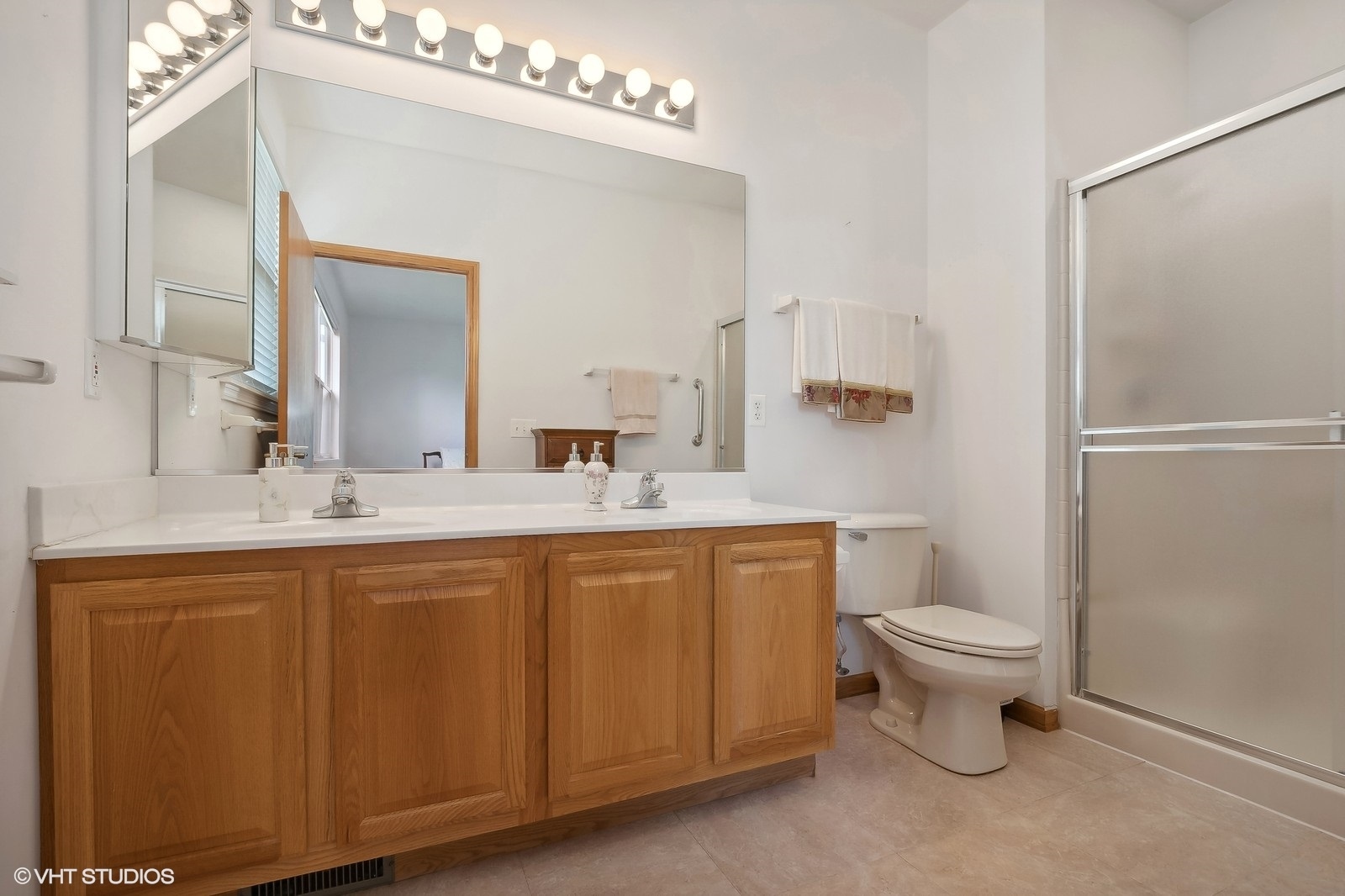 674 Cadillac Circle Romeoville, IL 60446 - Photo 12 of 18 Gallery Image 12