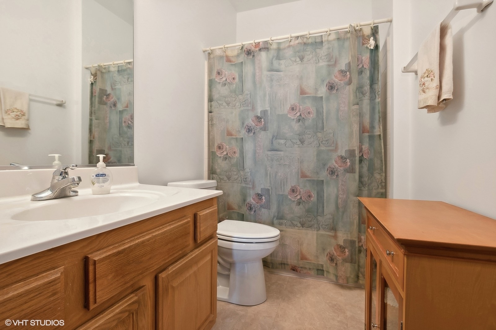 674 Cadillac Circle Romeoville, IL 60446 - Photo 14 of 18 Gallery Image 14