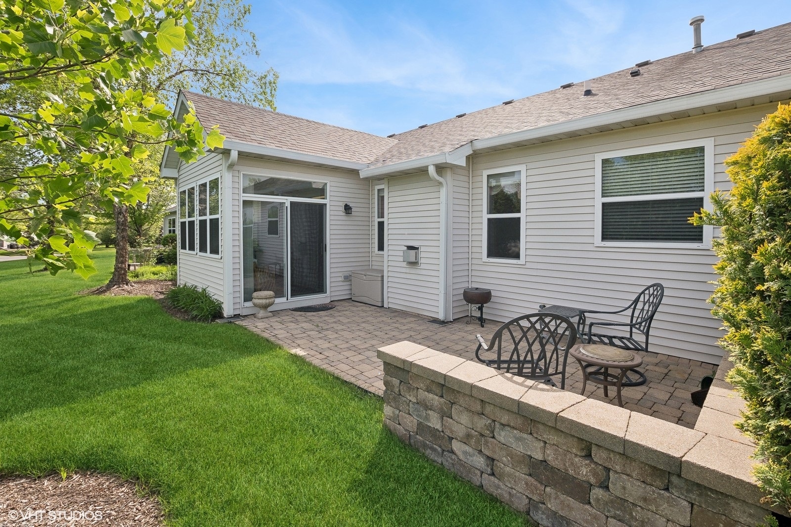 674 Cadillac Circle Romeoville, IL 60446 - Photo 15 of 18 Gallery Image 15