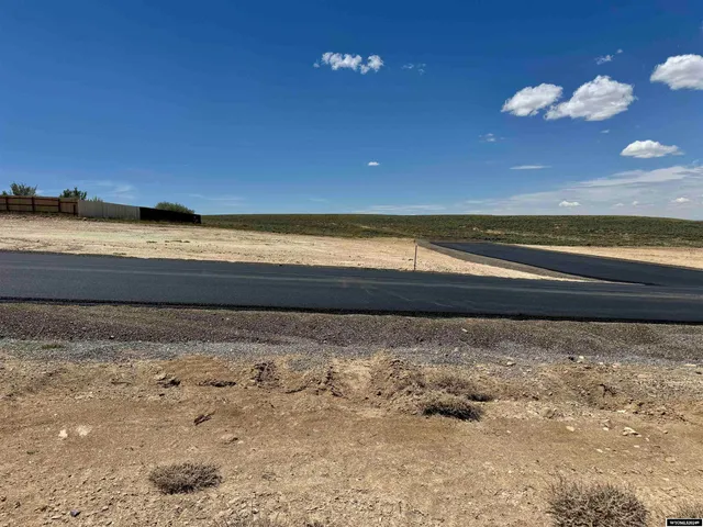 $58,200 | 303 Cutthroat Drive, Saratoga, WY 82331