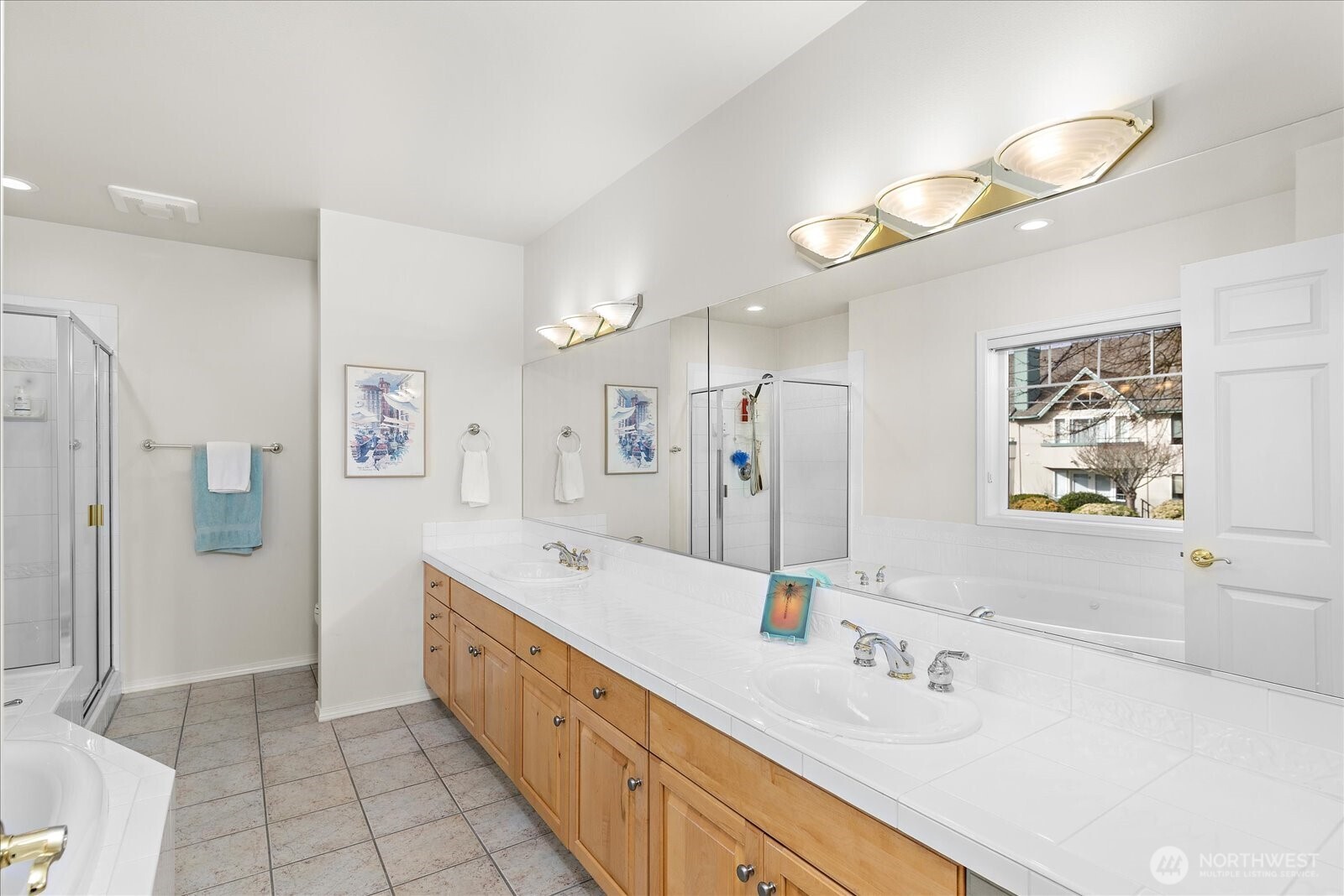 546 Walnut Street, Unit 201 Edmonds, WA 98020 - Photo 20 of 34