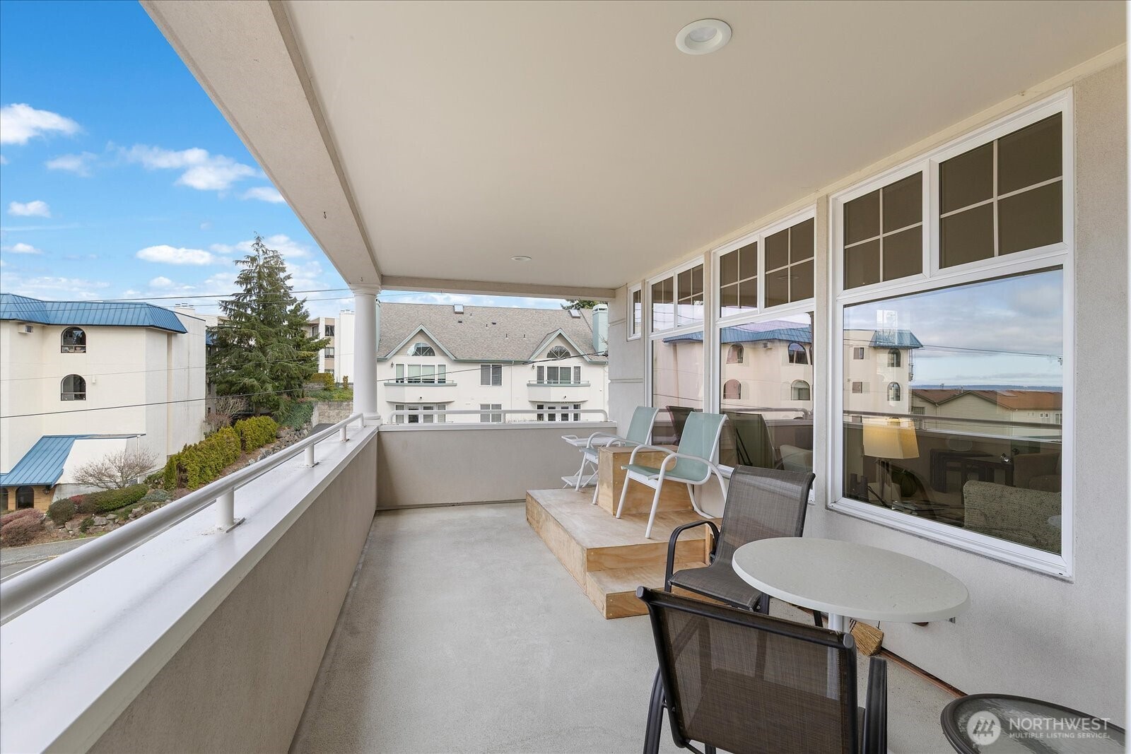 546 Walnut Street, Unit 201 Edmonds, WA 98020 - Photo 29 of 34