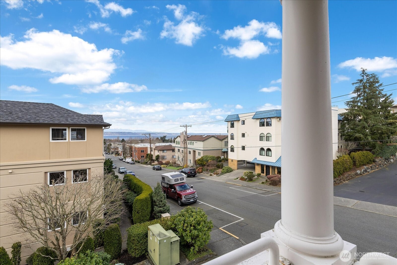 546 Walnut Street, Unit 201 Edmonds, WA 98020 - Photo 31 of 34