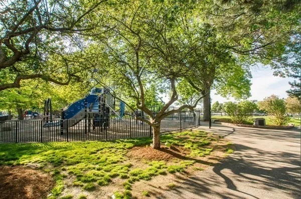 $6,250 | 117 Gore Street, Unit 2, Cambridge, MA 02141