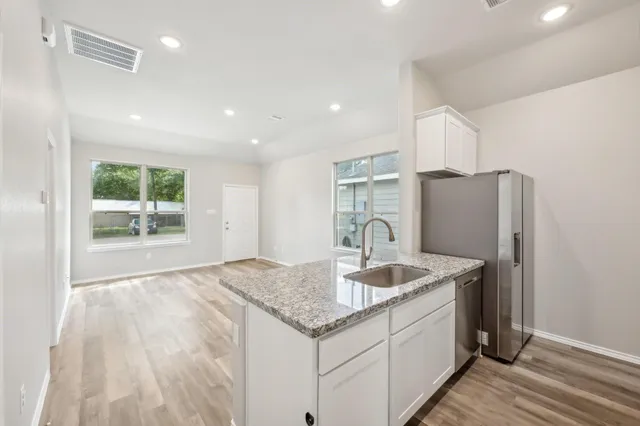 $1,195 | 16724 East Forrestal Street, Montgomery, TX 77316