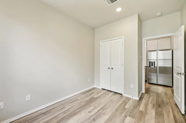 $1,195 | 16724 East Forrestal Street, Montgomery, TX 77316