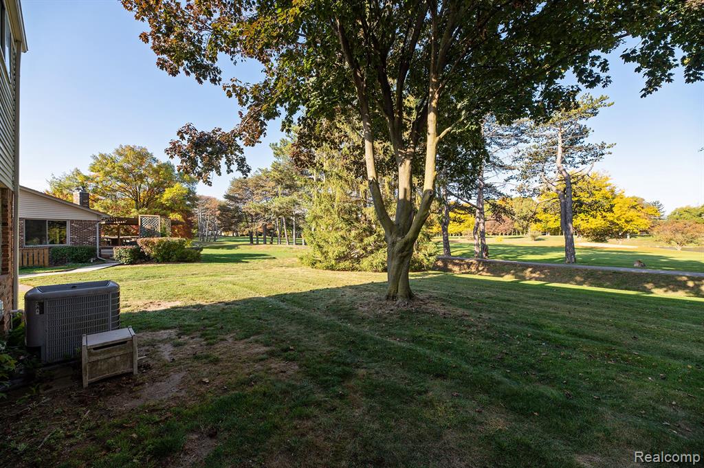 645 Lockmoore Court Rochester Hills, MI 48307 - Photo 50 of 56