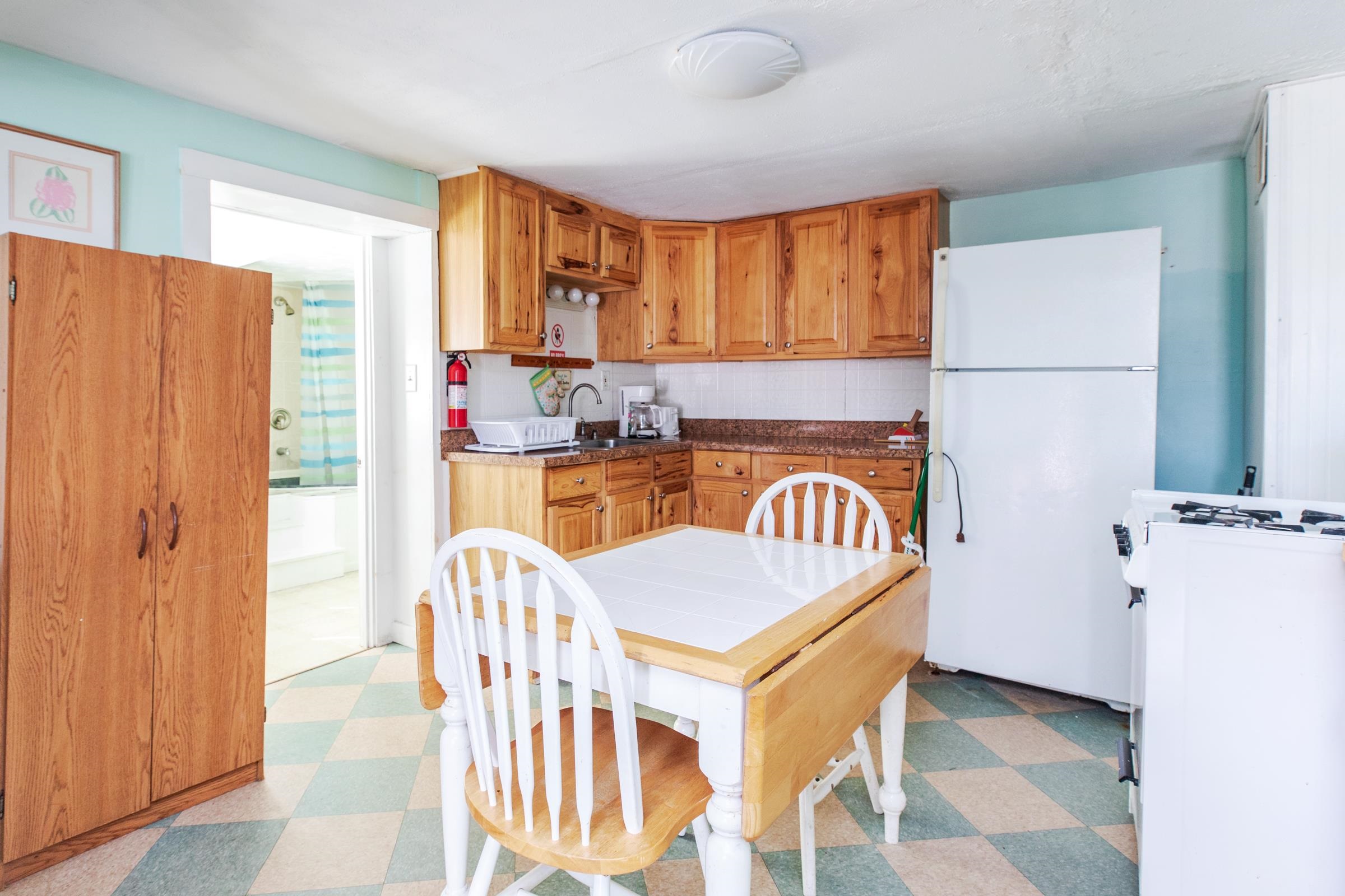 12 Manchester Street Hampton, NH 03842 - Photo 15 of 29
