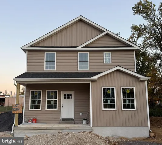 $549,900 | 2814 Avenue E Levittown Pa, Bristol, PA 19007