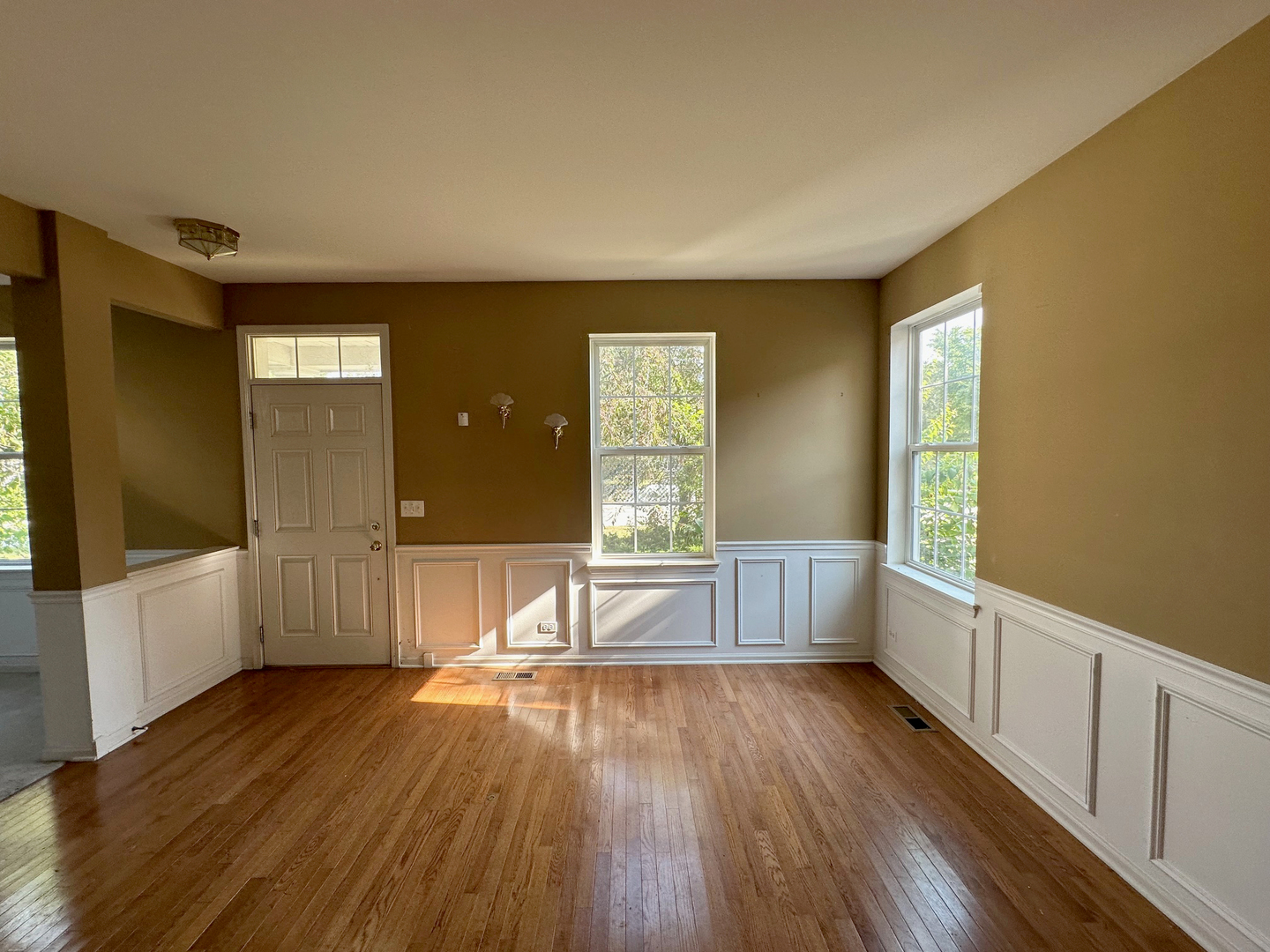 331 Parkstone Drive Cary, IL 60013 - Photo 5 of 21