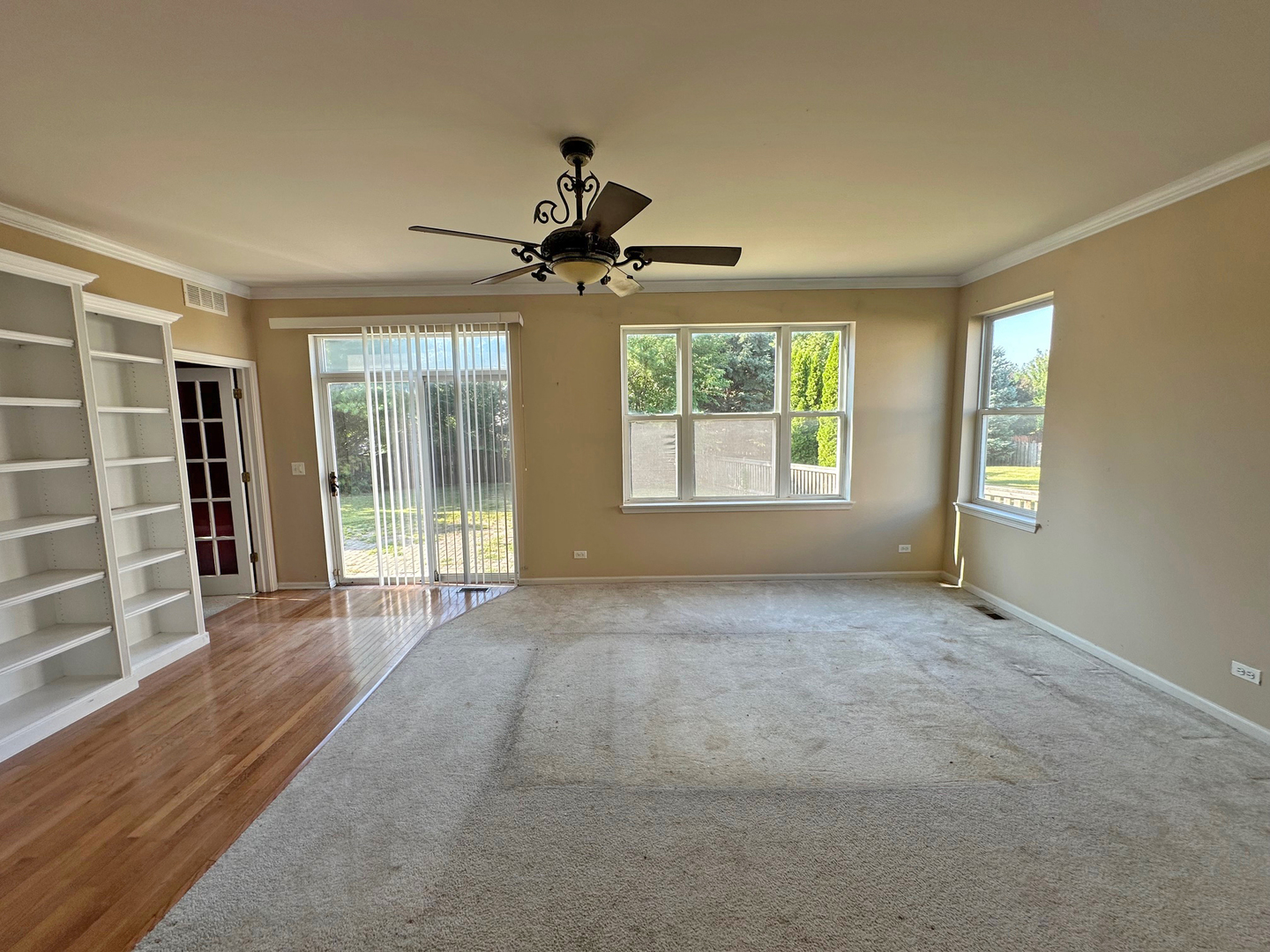 331 Parkstone Drive Cary, IL 60013 - Photo 9 of 21