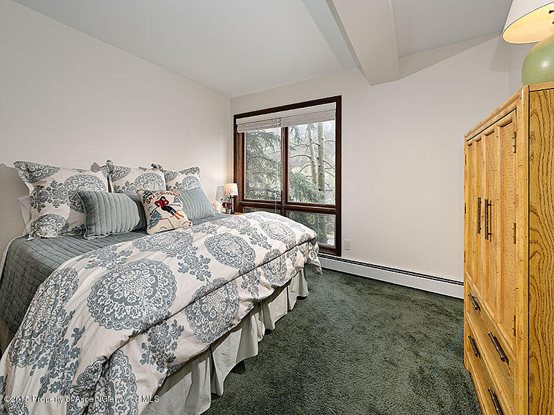 241 Meadow Ranch Road, Unit D2A Snowmass Village, CO 81615 - Photo 12 of 16 Second Bedroom