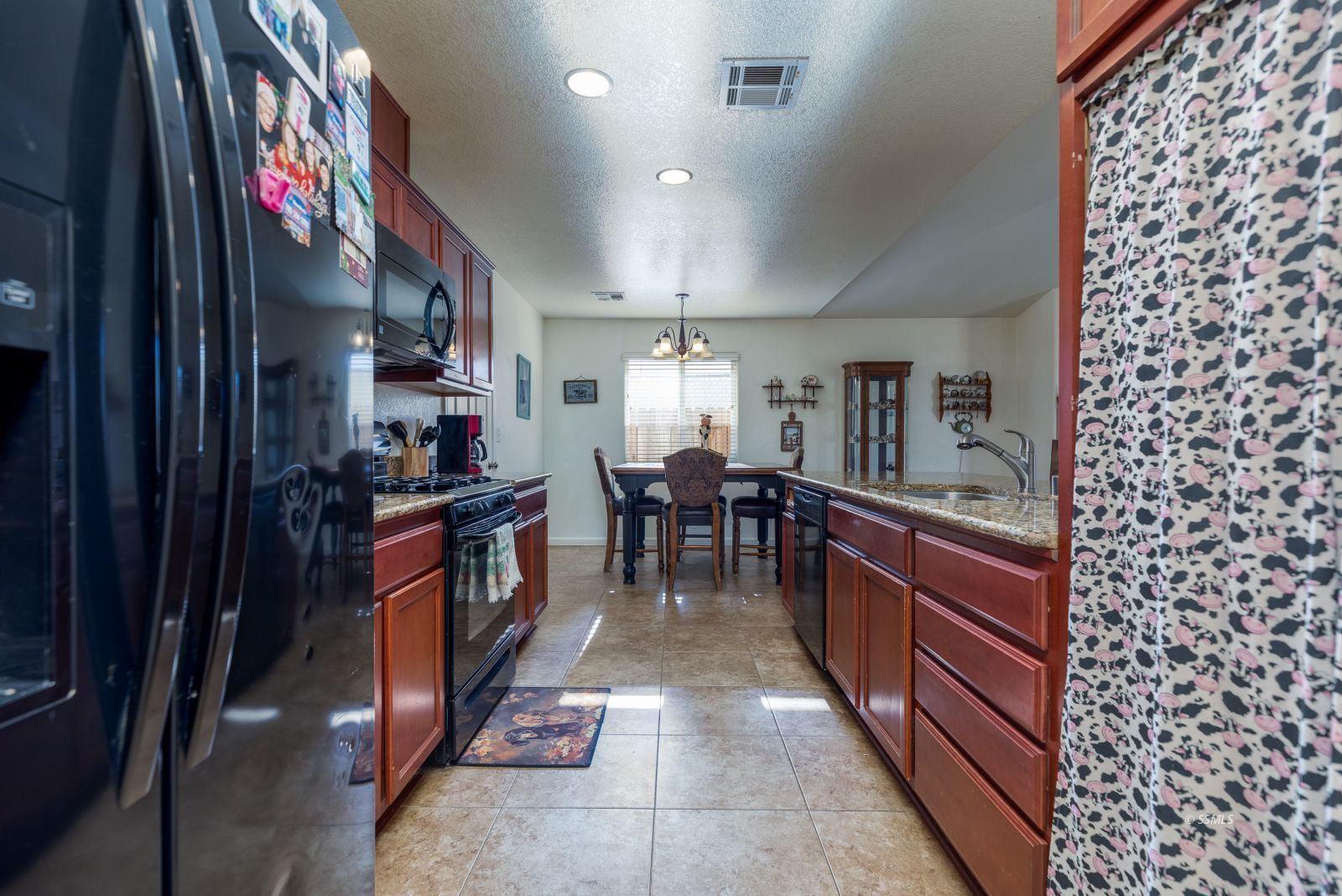 1017 West Willow Avenue Ridgecrest, CA 93555 - Photo 5 of 22 Gallery Image 5