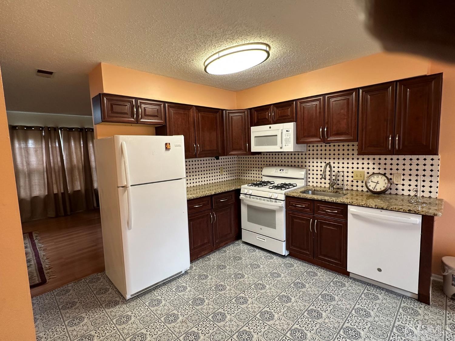 260 Nebula Road Piscataway, NJ 08854 - Photo 39 of 46