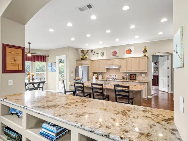 $965,000 | 156 Richmond Avenue, Clovis, CA 93619