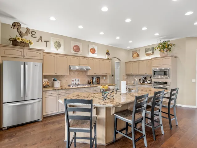 $965,000 | 156 Richmond Avenue, Clovis, CA 93619