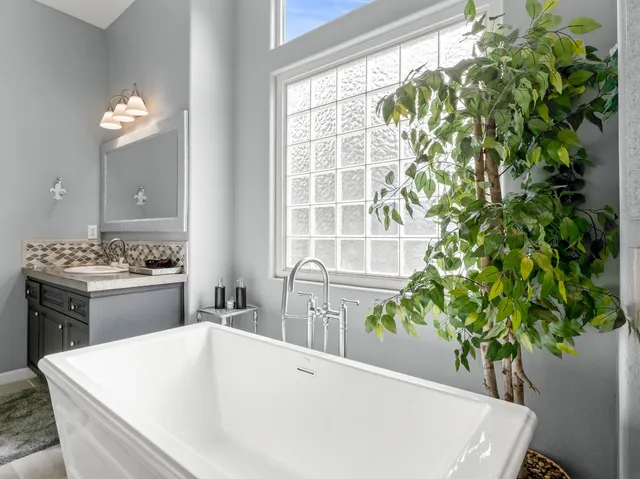 $965,000 | 156 Richmond Avenue, Clovis, CA 93619