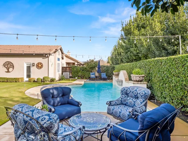 $965,000 | 156 Richmond Avenue, Clovis, CA 93619