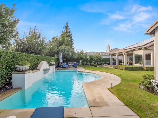 $965,000 | 156 Richmond Avenue, Clovis, CA 93619