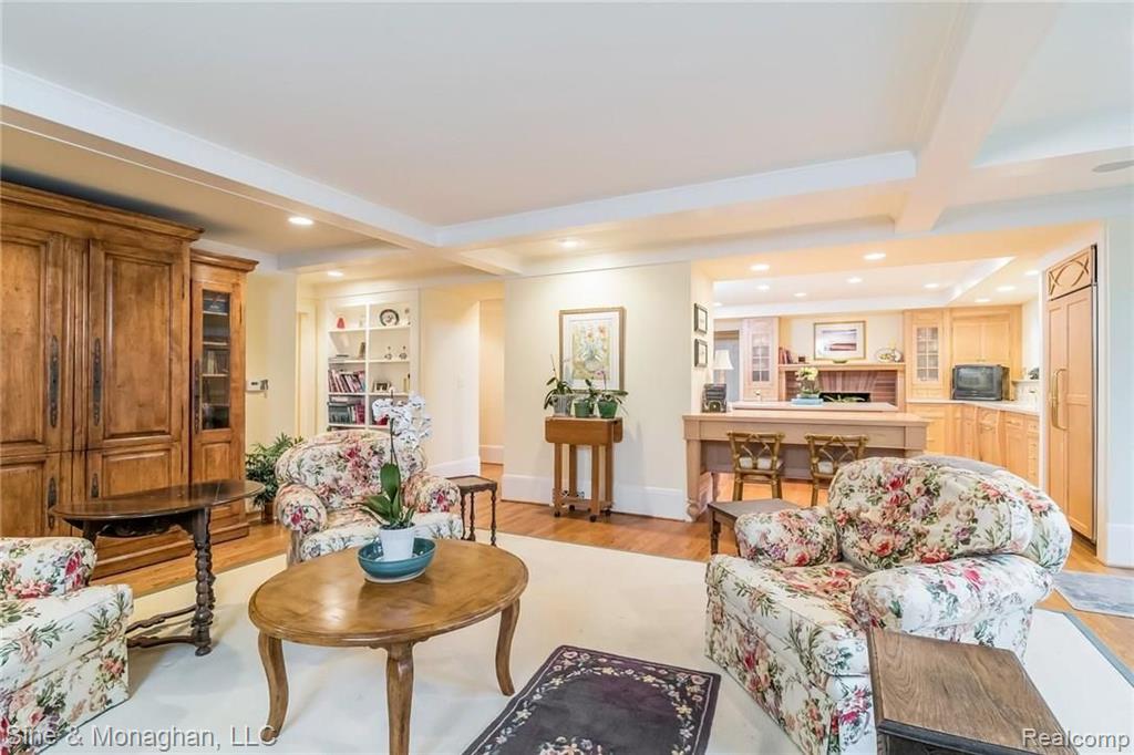 24 Warner Road Grosse Pointe Farms, MI 48236 - Photo 14 of 56