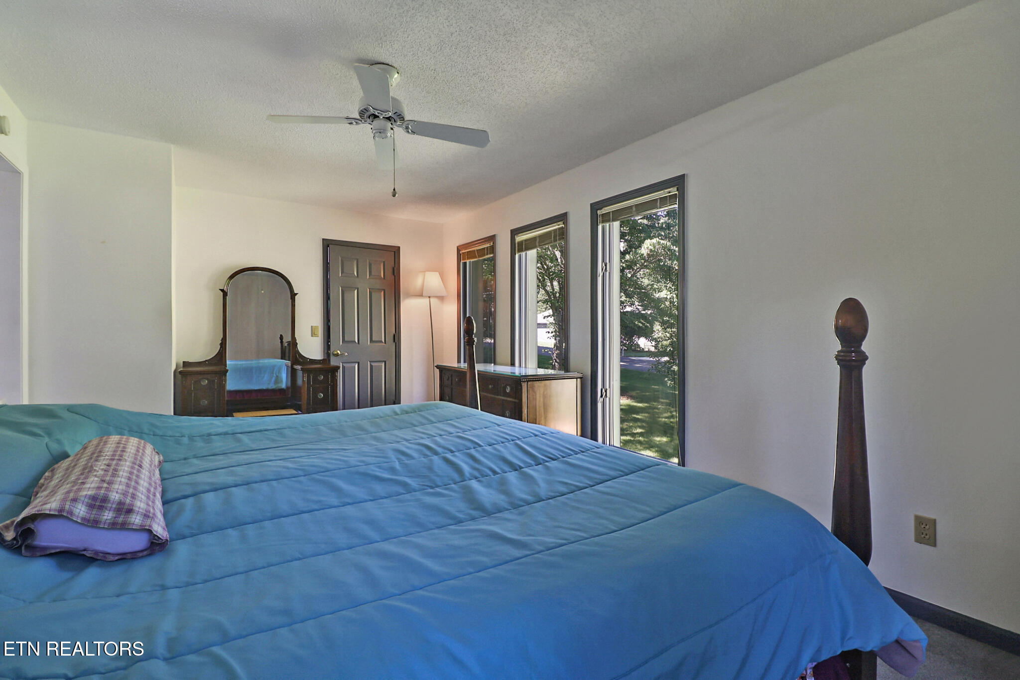 12 Ridgecrest Circle Crossville, TN 38558 - Photo 24 of 52 LARGE BEDROOMS