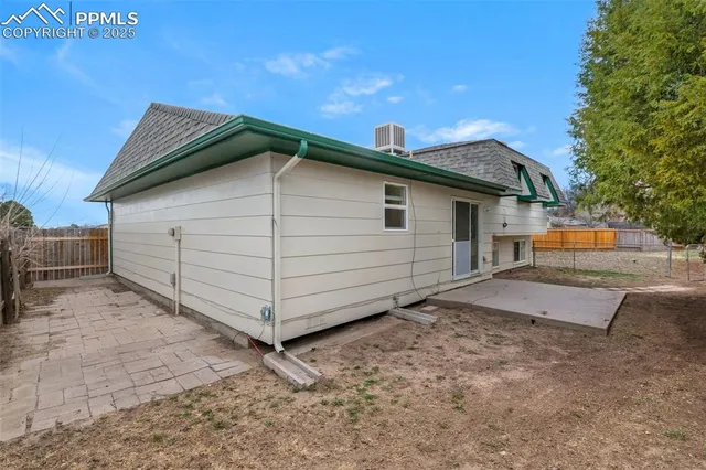 a view of outdoor space and porch