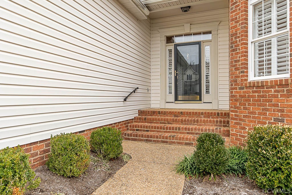 666 Krim Point Loop Midlothian, VA 23114 - Photo 4 of 44 Gallery Image 4