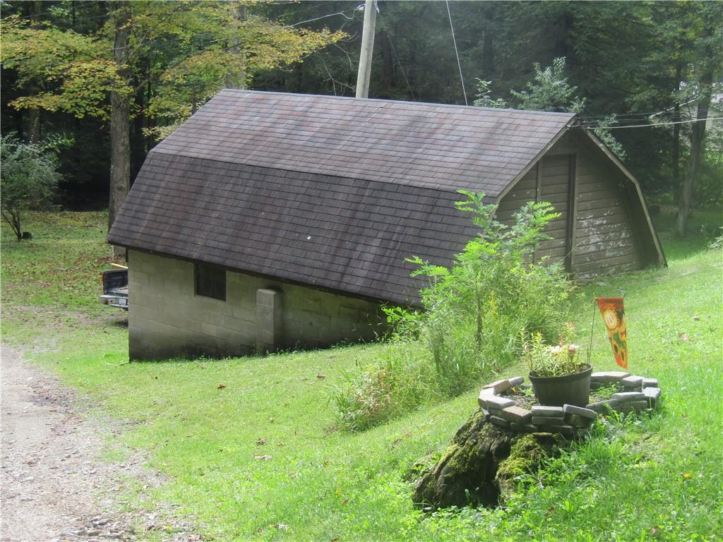 135 Back Creek Road Champion, PA 15622 - Photo 8 of 32 Gallery Image 8